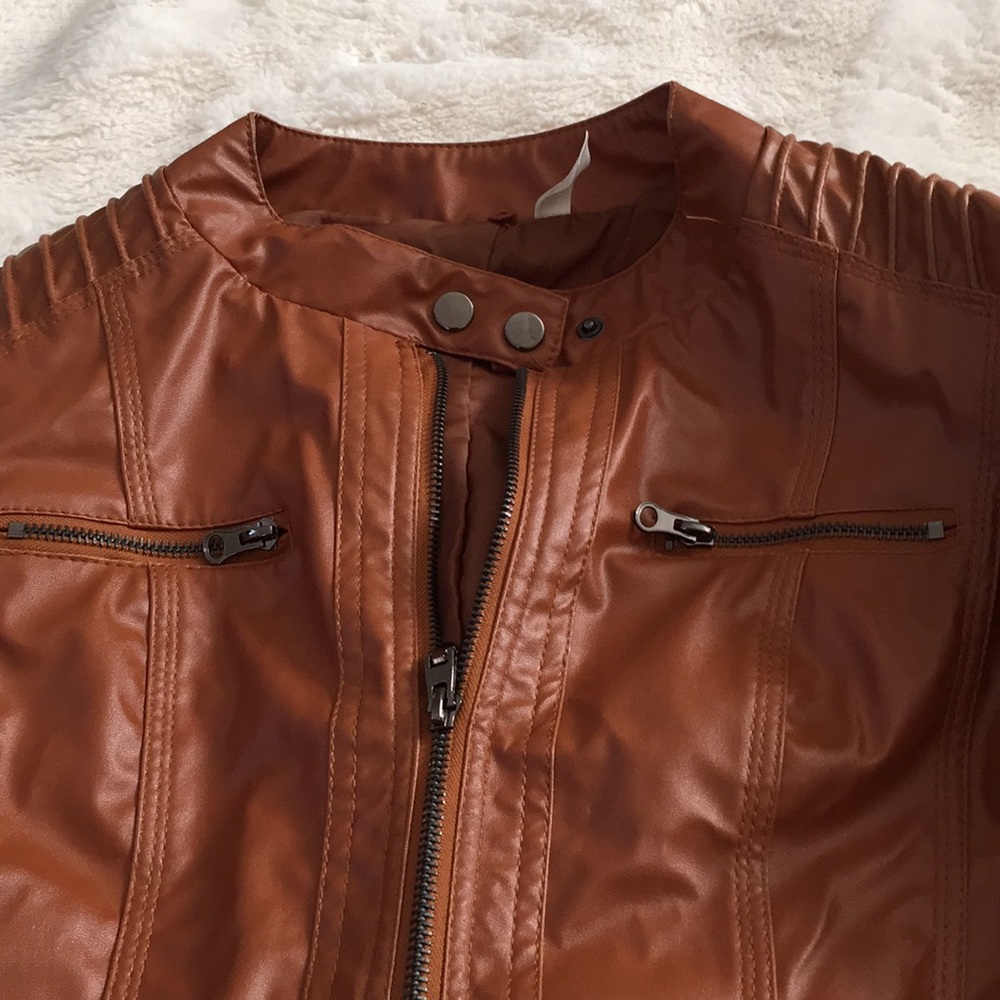 Leather Jacket - Picture 4 of 5